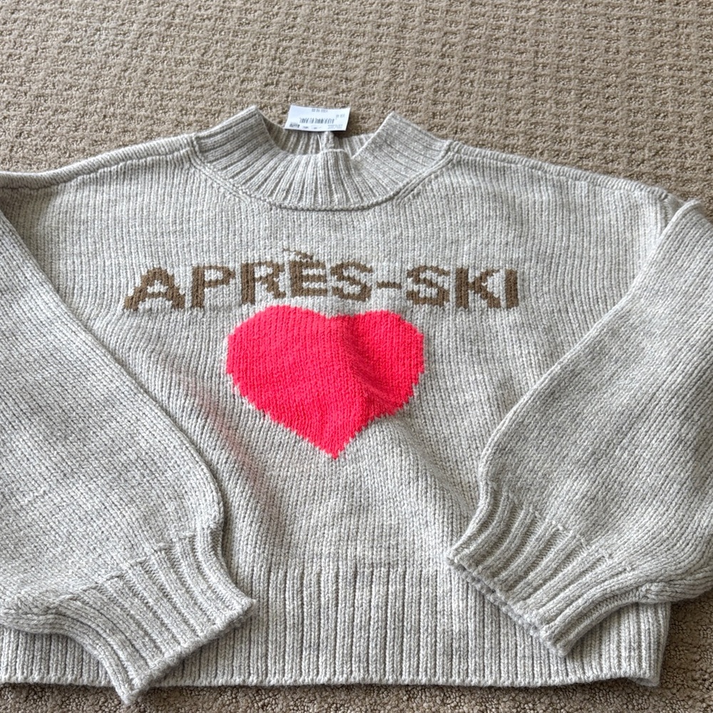 American Eagle Outfitters Gray and Pink Heart Sweater